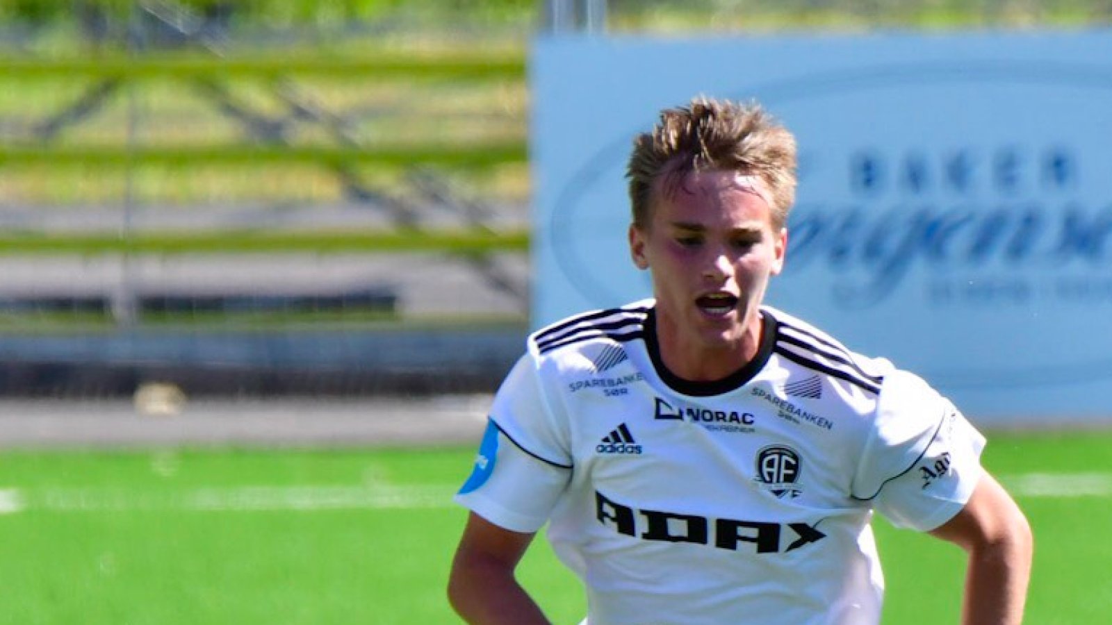 Ungguttene Markus Håbestad (til høyre) og Conrad Wallem var to av dem som satte preg på kampen mot Levanger.