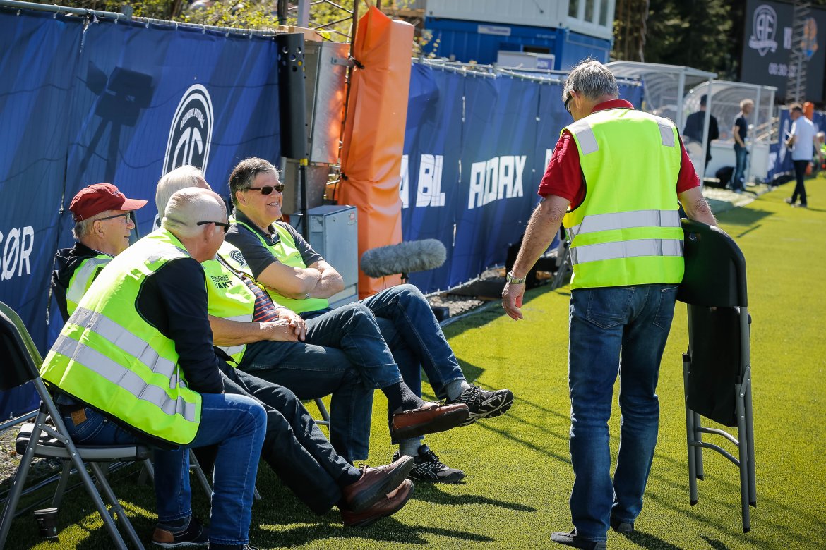 Vaktmannskapene på plass.
