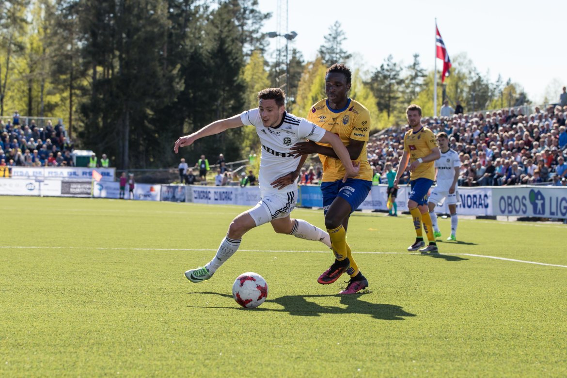 Armbruk er også en del av toppfotballen....