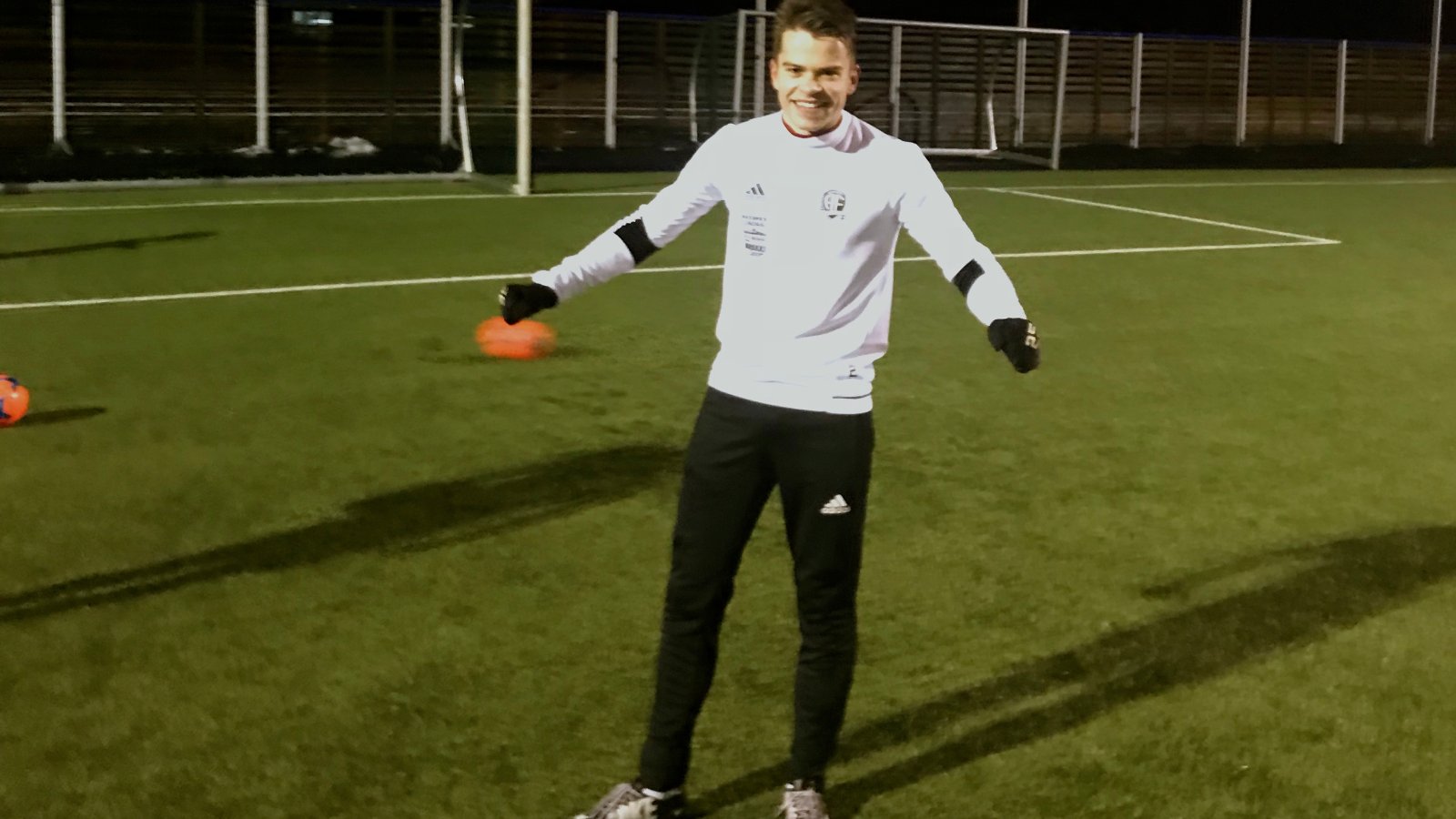 Anders Hella ble første vinner i konkurransen "månedens spiller" i januar 2018.