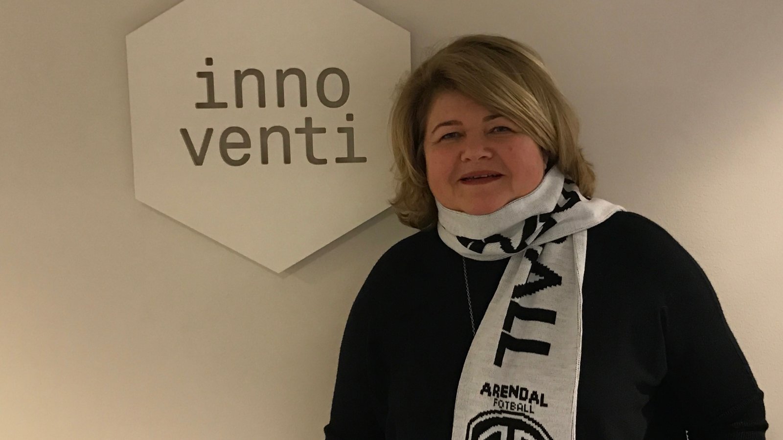 Sidsel Pettersen og Innoventi forlenger samarbeidsavtalen med Arendal Fotball.