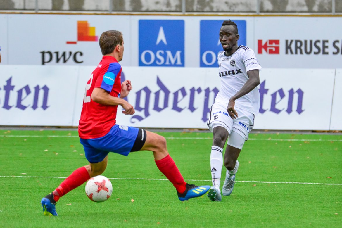 Pape Paté Diouf ser etter løsninger.