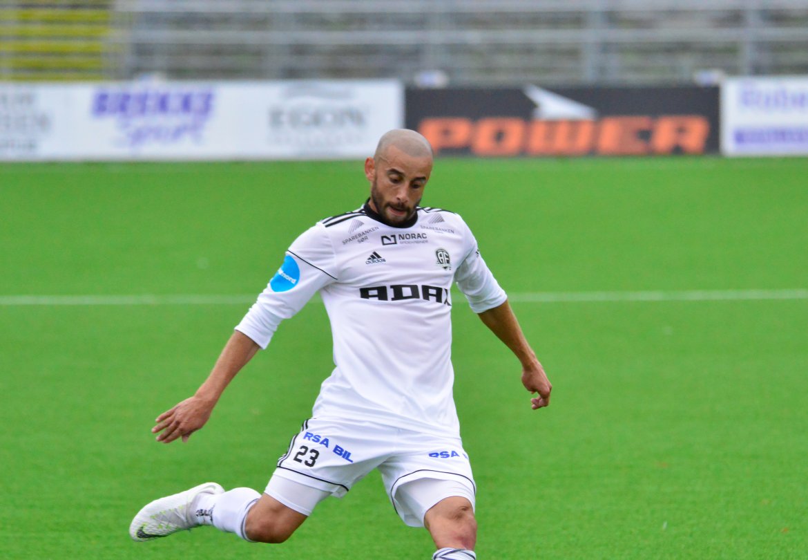 Balal Arezou.