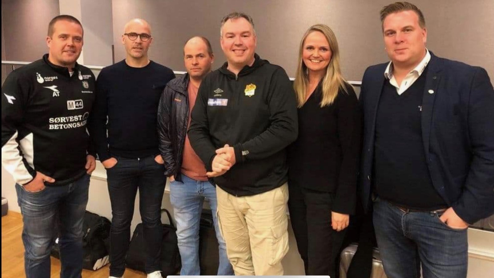Fra venstre: Asle Tjøtta (daglig leder i Bryne), Steinar Pedersen, Trond-Arild Olsen (adm.konsulent i Egersunds IK), Knut Erlend Jegersen (daglig leder, Stjørdals-Blink), Helene Arnø (styreleder i Stjørdals-Blink) og Andreas Holmberg (sportssjef i Levanger).