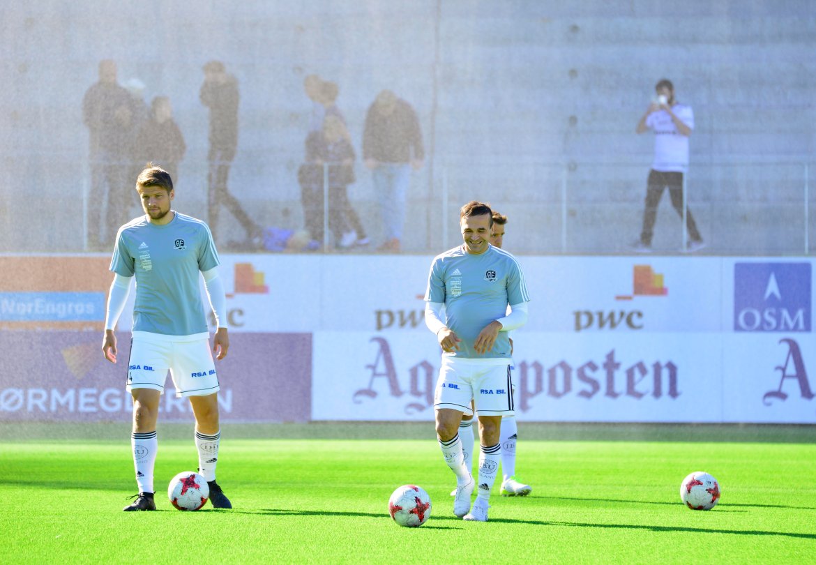 Marius Andersen og Wilhem Pepa under oppvarming.