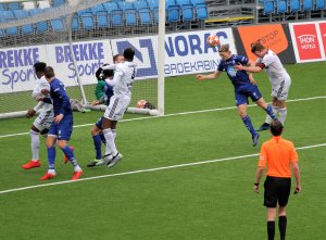 Fabian Ness i aksjon mot Hødd på søndag. I mai kommer det en rekke muligheter for fulltreffere for Fabian og hans lagkamerater. 