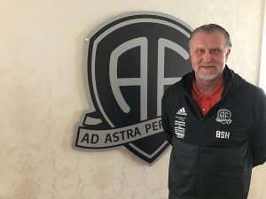 Roy Ludvigsen og ISS er med på laget foran debutsesongen i Obosligaen.
