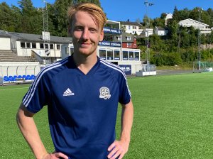 Peder Nersveen trives i Arendal.