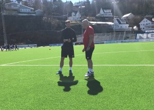 Mattias Andersson og Frank Bredal legger de siste brikkene i slagplanen mot Stjørdals/Blink.