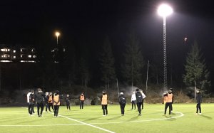 Januar har vært knalltøff på treningsfeltet. Nå jakter trenerteamet svar gjennom treningskampene i februar.