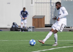 Shariff Cham er en av tre nysigneringer fra Frigg foran 2019-sesongen.