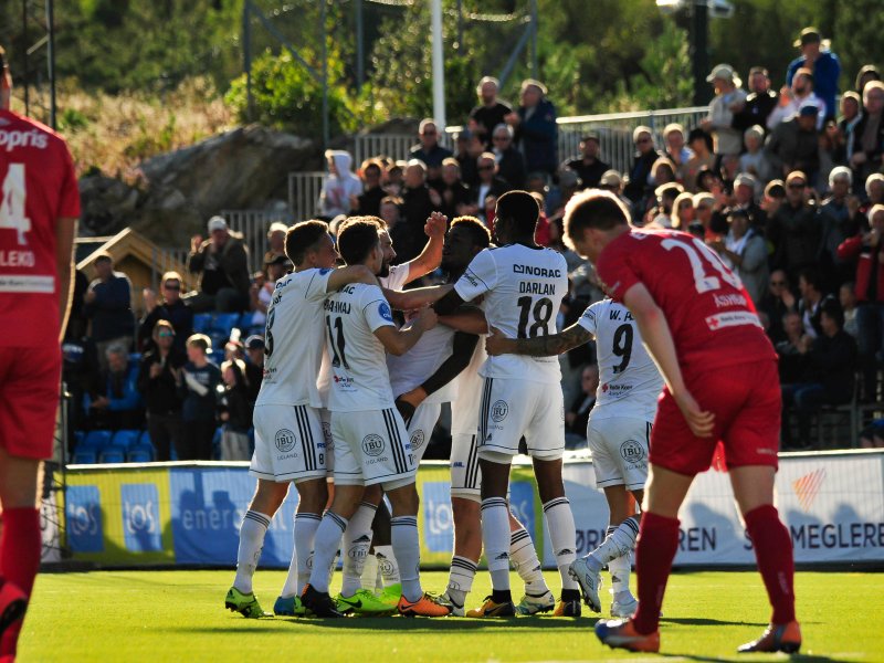 Fra Arendals kamp mot Fredrikstad i OBOS-ligaen i 2017.