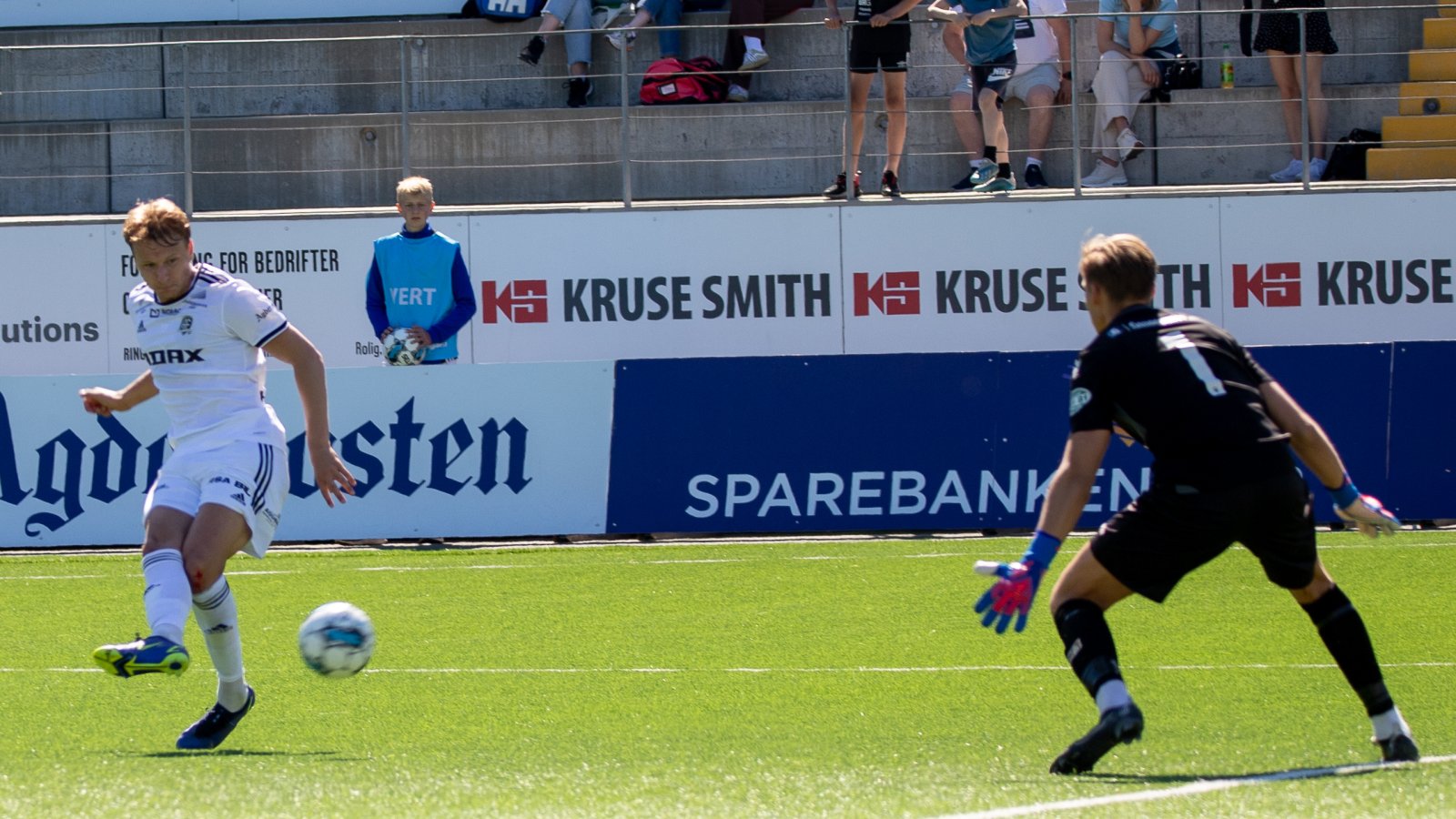 Ole Marius Håbestad setter inn 3-1 mot Vard 4. juni 2022.