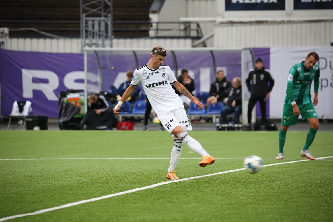 Sander Lille-Løvø noterte seg for enda en scoring mot Kvik Halden.