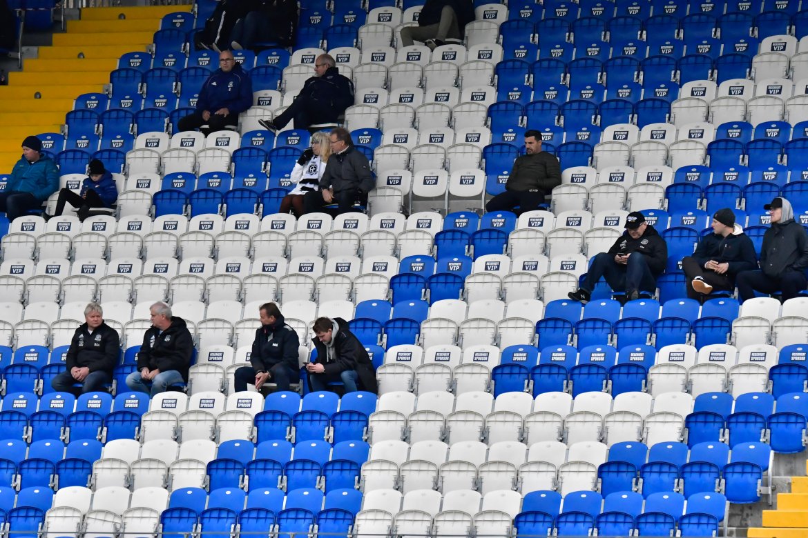 På grunn av koronasmitten i Arendal de siste ukene, var det bare 50 tilskuere som fikk lov til å komme inn på Norac stadion lørdag.