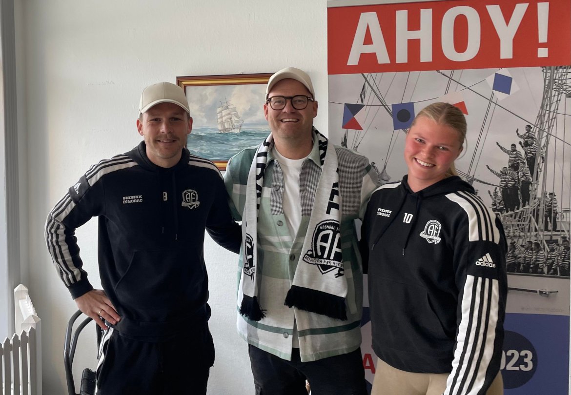 Sverre Knutsen i Arendal By bidrar! Her sammen med Rasmus og Rebekka.
