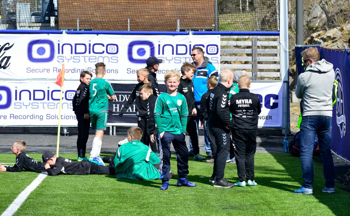 Myra G12 - dagens ballgutter!