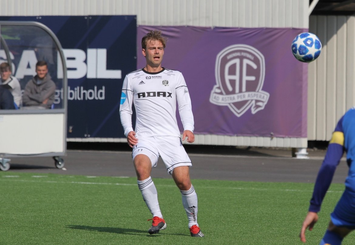 Mads Nørby Madsen er omtalt som 2. divisjons beste back. Han viste hvorfor i lørdagens treningskamp mot Asker.