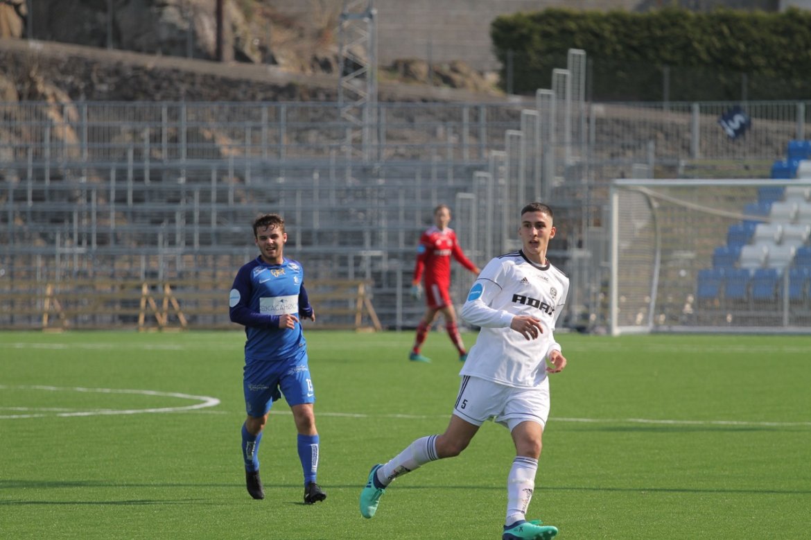 Ilir Kukleci leverte enda en god treningskamp for Arendal Fotball.