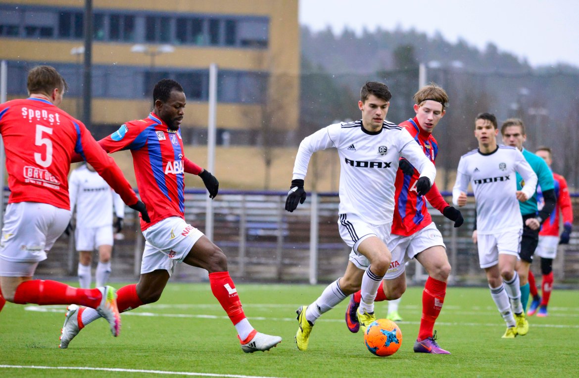 Ylldren Ibrahimaj i fint driv.