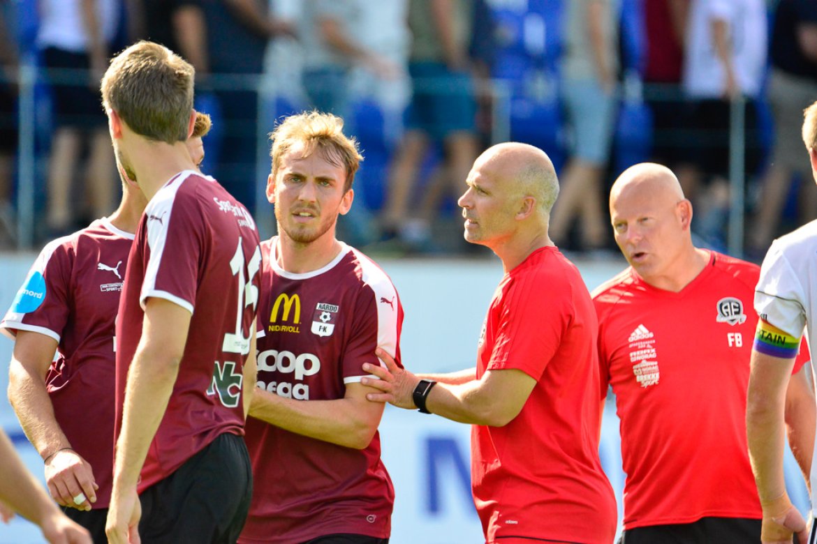 Steinar Pedersen og Frank Bredal takker for kampen.