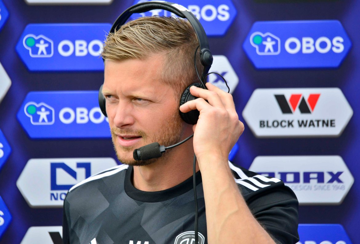 Mattias Andersson intervjues av Eurosport etter kampen.