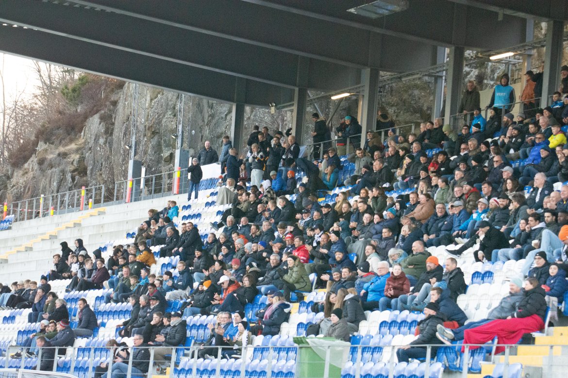 Over 700 tilskuere hadde billett til Norac stadion i seriepremieren mot Odd 2.