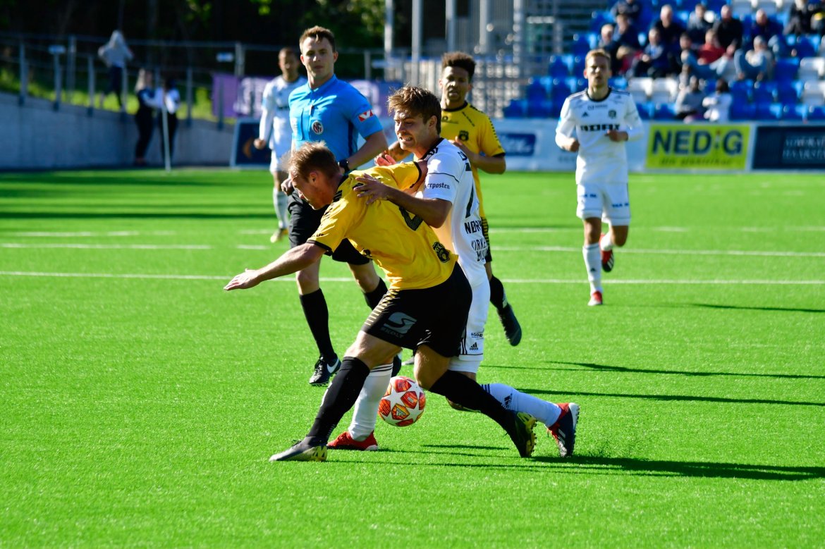 Mads Nørby Madsen viser hvorfor mange mener han er 2. divisjons beste venstreback!