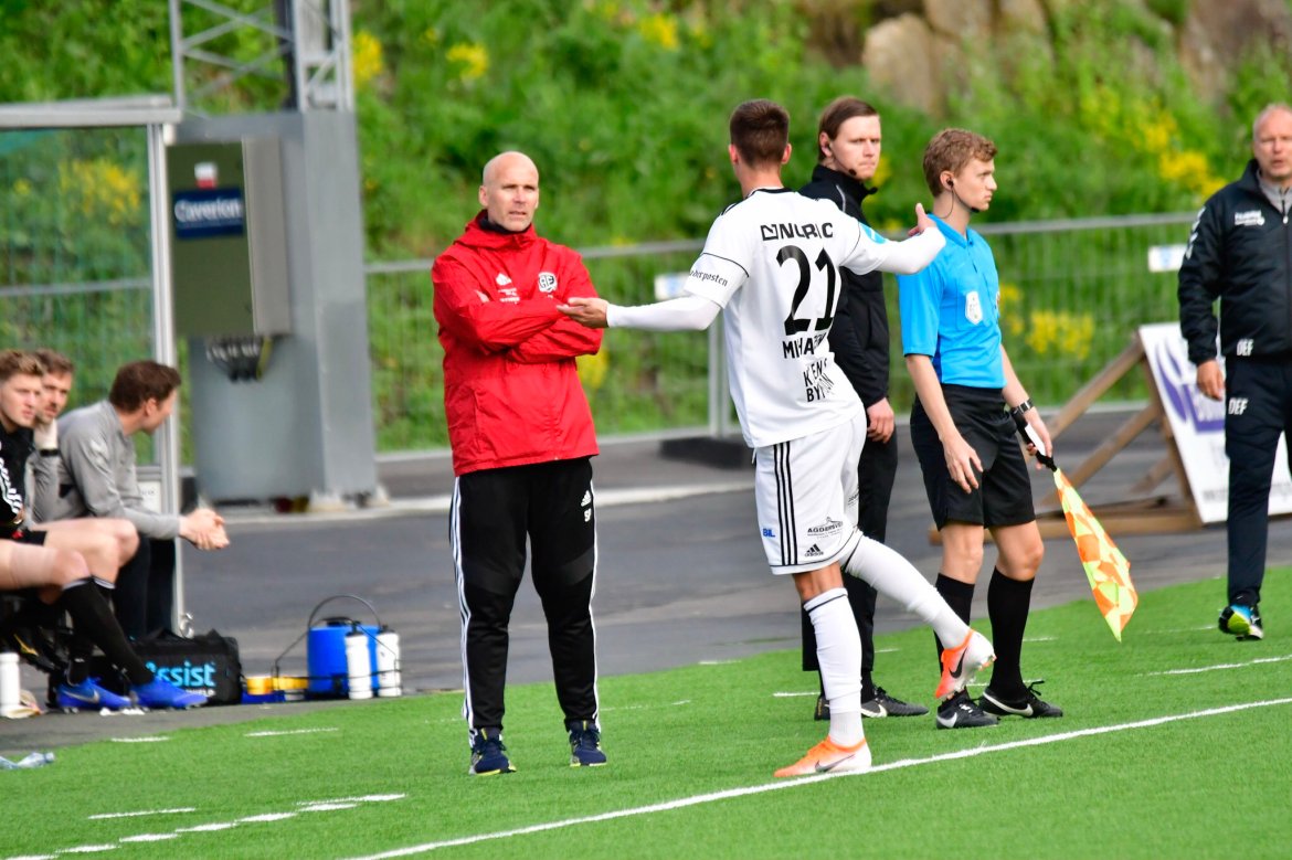 Stian Michalsen fikk sine første minutter i obligatorisk kamp denne sesongen, bare for å oppleve at han ble utvist etter å ha havnet i klammeri med en Odd-spiller rett før slutt.