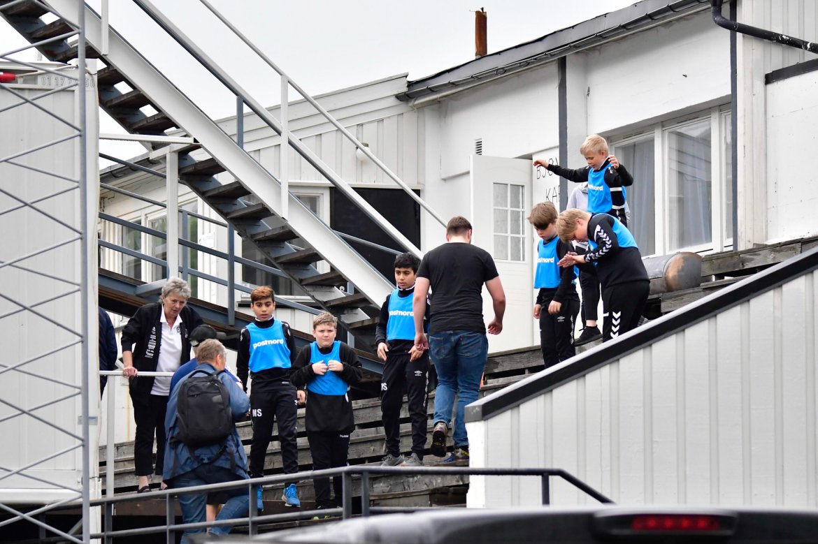 Forberedelser for ballguttene.