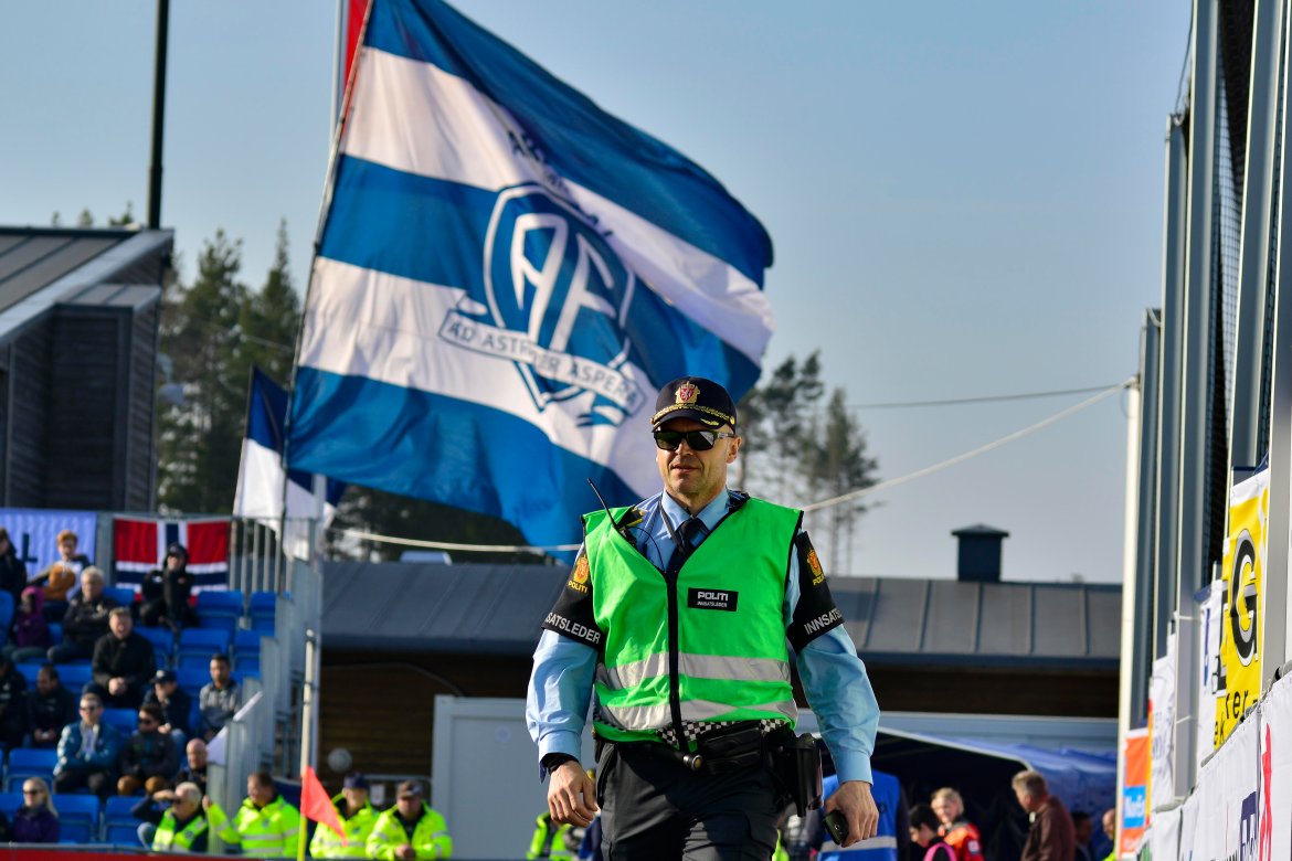 Sikkerhetskravene er sentrale rundt kamper i Obos-ligaen.