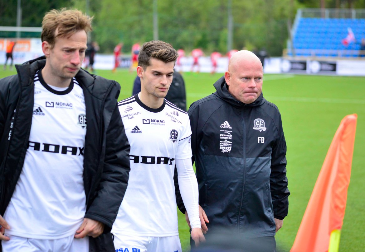 Petar Rnkovic, Ylldren Ibrahimaj og Frank Bredal hadde alle gode grunner til å være betenkte da de gikk av banen lørdag.
