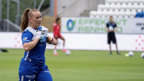Christina Ambjørndalen har signert for Arendal Fotball